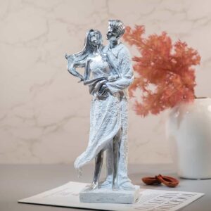 Декоративна статуетка - Влюбена двойка