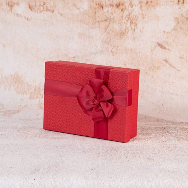 Подаръчна кутия от серията Сатенена панделка-XS