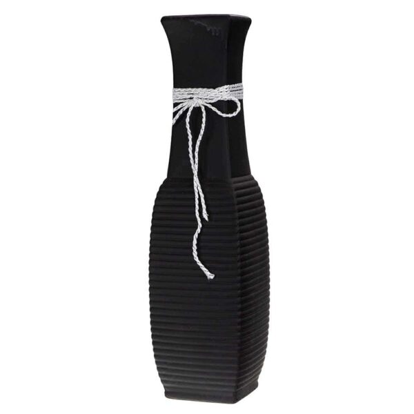 Керамична ваза-Черни черти