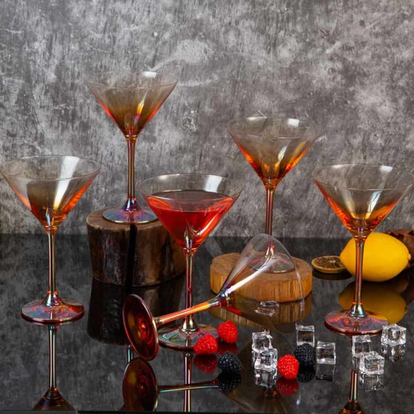 Комплект чаши за мартини от серията Gold - 270мл