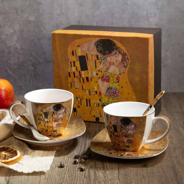 Комплект чаши за чай Целувката на златен фон - 220мл