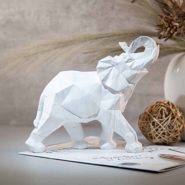 Декоративна статуетка - Белият слон М