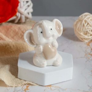 Декоративна статуетка  - Влюбено слонче