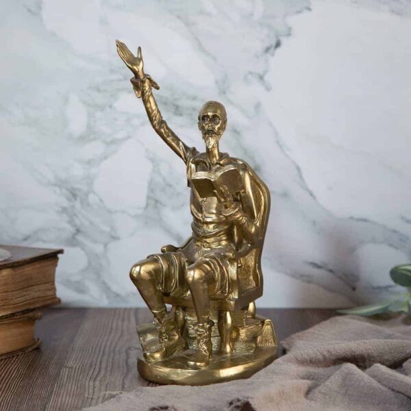 Декоративна статуетка - Дон Кихот в златно