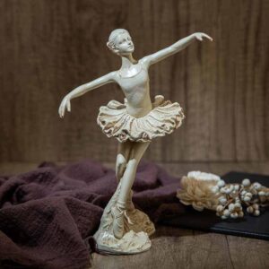 Декоративна статуетка - Балерина 21.5см