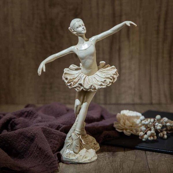 Декоративна статуетка - Балерина 21.5см