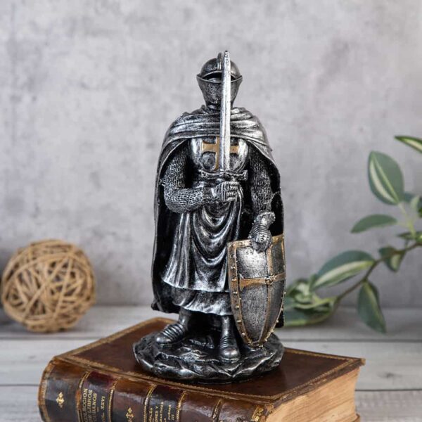 Декоративна статуетка Рицар - Изкуство и история