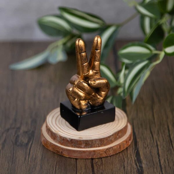 Декоративна статуетка - Peace