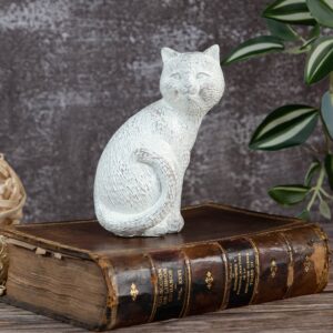 Декоративна статуетка - Символ на грация котка
