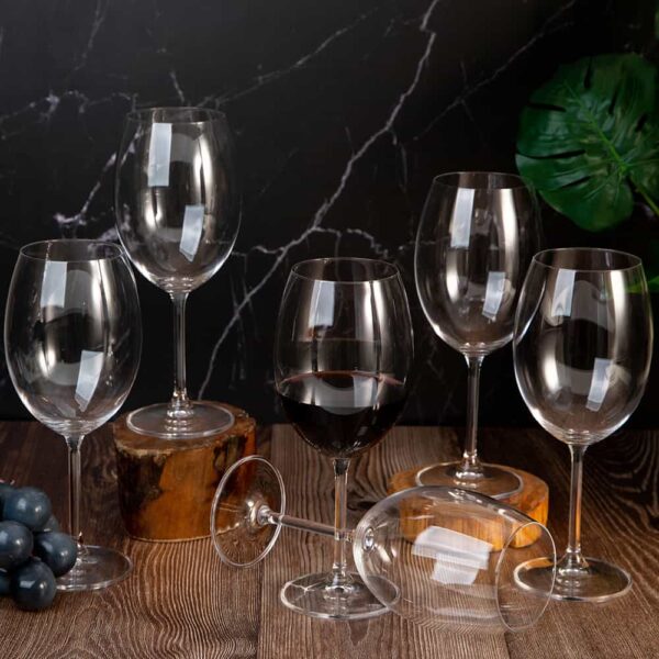 Комплект чаши за червено вино Бохемия Колибри - 580мл