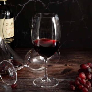 Чаши за червено вино от серията Бруна - 590мл