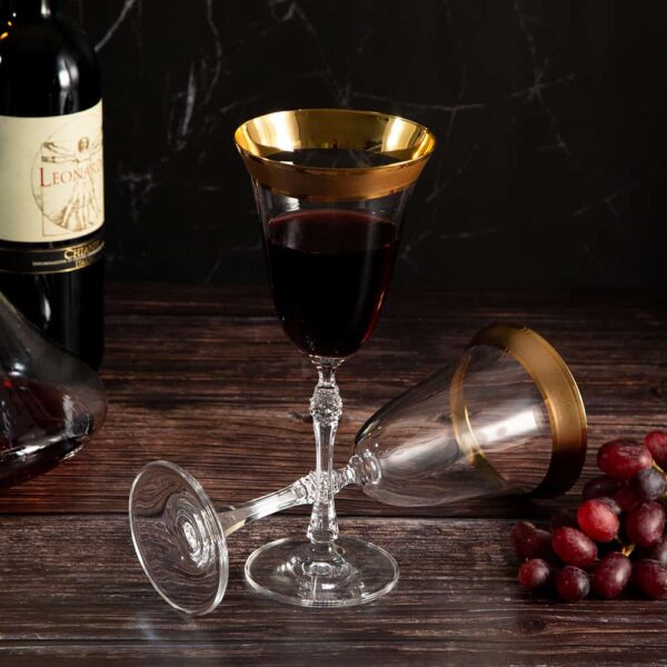 Чаши за червено вино от серията Парус - злато