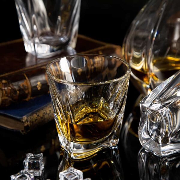 Комплект гарафа с чаши за уиски от серията "Лагуна"
