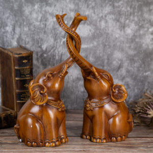 Декоративна статуетка - Две вплетени слончета