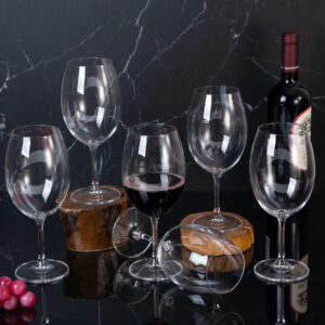 Чаши за червено вино от серията Кристалин - 590мл