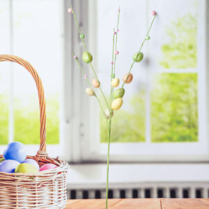 Великденска декорация - Клон с яйца